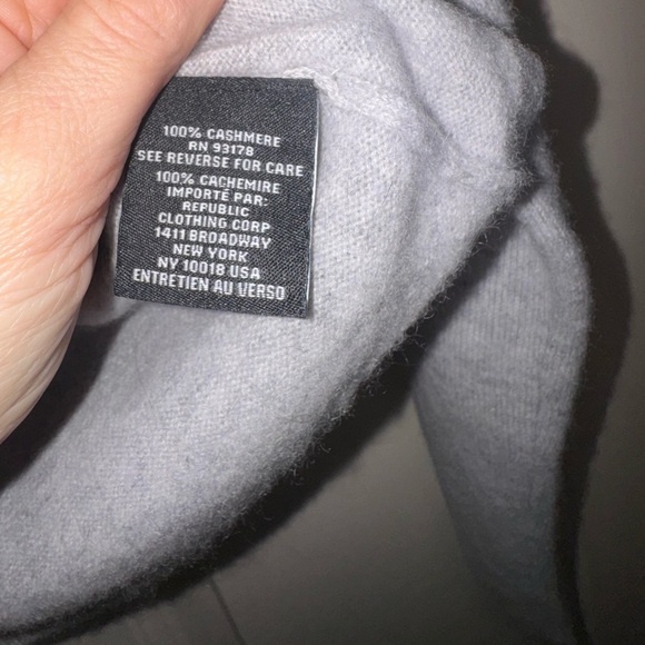 House of Harlow cashmere button up cardigan. Size XS, NWT - Picture 10 of 10